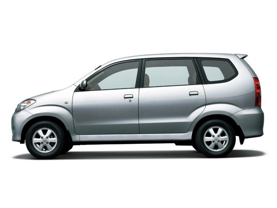 Toyota Avanza 2003 года  (фото 8 из 9)